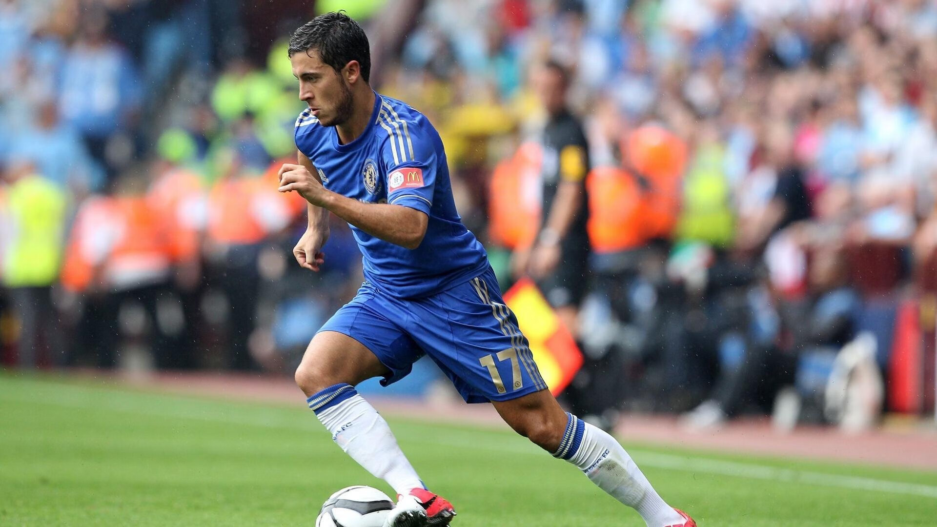 爱游戏智能平台-美洲杯明星演出：个人突破带来全场喝彩！，美洲杯明星球员